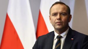 Karol Nawrocki z IPN ujawnia nazwiska os&oacute;b z Kancelarii Prezydenta RP, kt&oacute;re miały wsp&oacute;łpracować z SB.