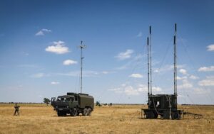 Rosja przesuwa systemy walki elektronicznej bliżej Estonii. NATO zaniepokojone. GPS zakłócany nad Polską i Bałtykiem – alarmują służby.