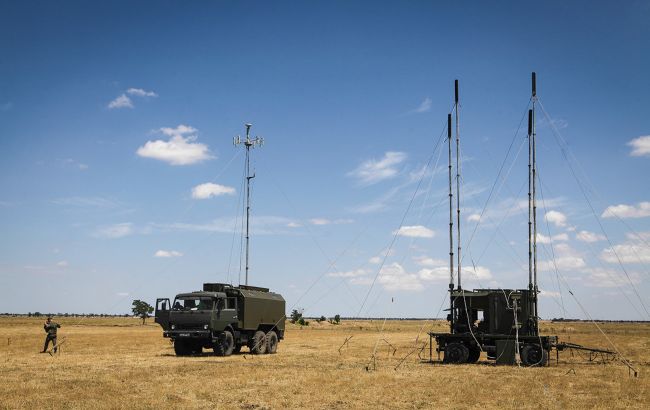 Rosja przesuwa systemy walki elektronicznej bliżej Estonii. NATO zaniepokojone. GPS zakłócany nad Polską i Bałtykiem – alarmują służby.