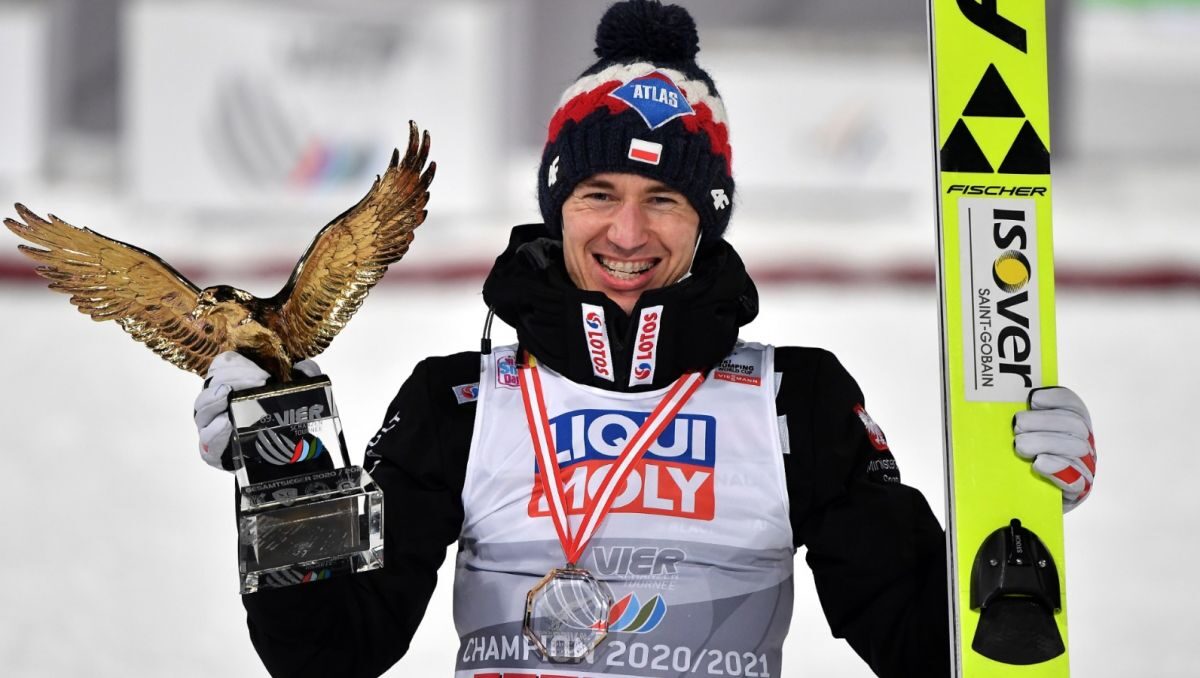 Kamila Stocha – trzykrotnego mistrza olimpijskiego i jednej z największych ikon polskiego sportu. Fakty, trenerzy i sukcesy w tabelach.