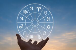 Horoskop na dziś, 11 sierpnia 2025: Co czeka wszystkie znaki zodiaku? Odkryj, co przyniesie ten dzień dla twojego znaku.