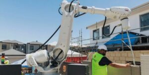 W Perth wydrukowano dwupiętrowy dom 3D w 18 godzin. Contec Australia pokazuje, że nowa technologia może obniżyć koszty budowy nawet o 22%.