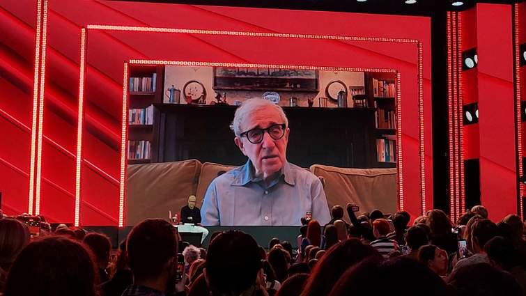 Woody Allen wziął udział w festiwalu filmowym w Moskwie. Ukraina ostro reaguje. Skandaliczny reżyser znów w centrum międzynarodowej krytyki.