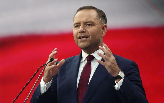Rewizjonizm Holocaustu, termin użyty przez Times of Israel w odniesieniu do Karola Nawrockiego, wywołał protesty Polski. Co kryje się za tymi oskarżeniami