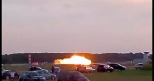 W Radomiu podczas lotu treningowego do pokazu lotniczego rozbił się F-16. Pilot zginął, a Polska zwiększyła gotowość obrony powietrznej.