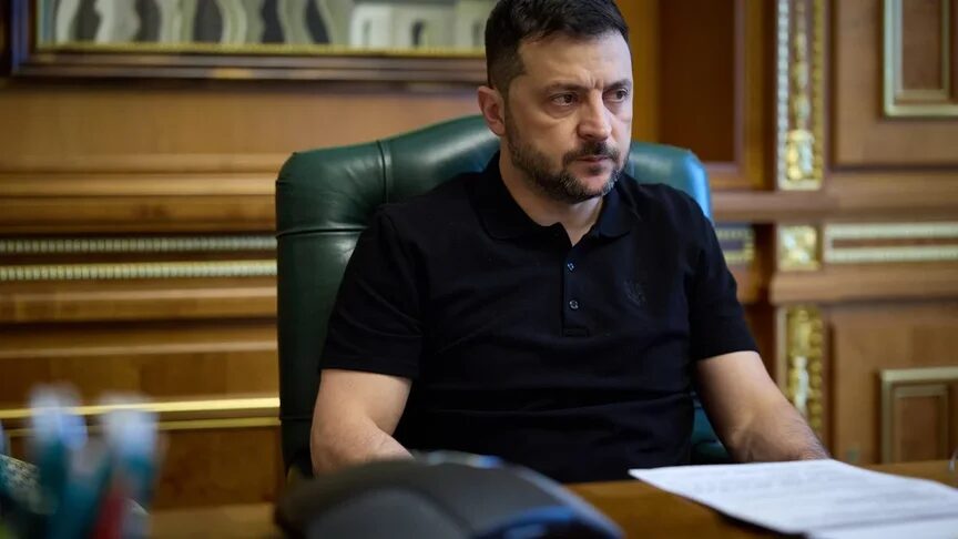 Zełenski przypomniał, że dwutygodniowe ultimatum Trumpa wobec Rosji w sprawie negocjacji dobiega końca. Ukraina oczekuje zdecydowanego wsparcia Zachodu.