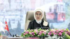 Pierwsza dama Turcji Emine Erdoğan zaapelowała do Melanii Trump o wsparcie dla dzieci w Strefie Gazy, powołując się na dane ONZ i tysiące ofiar cywilnych.