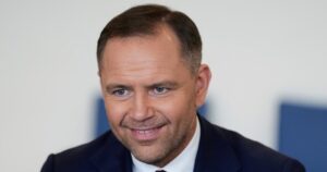 Prezydent Karol Nawrocki chce, by Polska miała własny potencjał nuklearny i była częścią wymiany jądrowej. Współpraca z Francją zostanie wzmocniona Traktatem z Nancy.