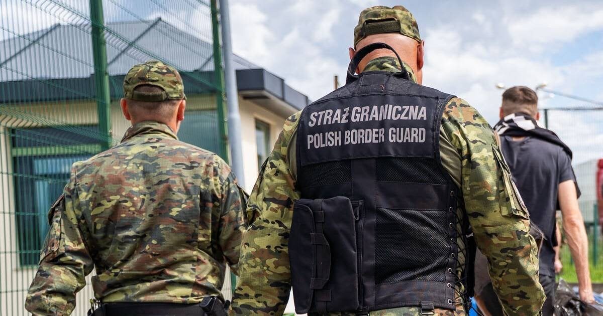 21-letni Ukrainiec zostanie deportowany z Polski za lot dronem nad Belwederem. Otrzymał zakaz wjazdu do Schengen na pięć lat i grzywnę 4000 zł.