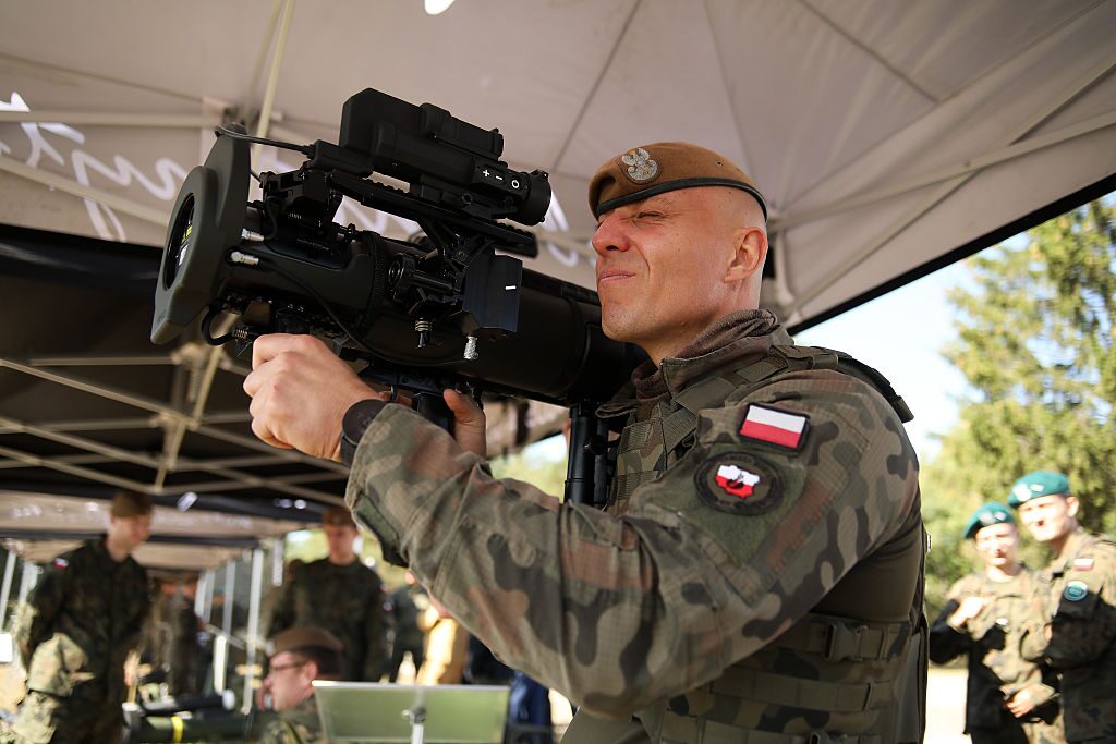 Polska planuje nowelizację prawa, by zestrzeliwać rosyjskie drony nad Ukrainą bez zgody NATO i UE. Projekt ma być przyjęty w trybie pilnym.