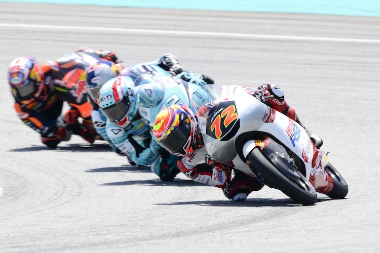 Moto3 Sepang 2025 rozpoczęło się od dramatycznego wypadku Ruedy i Dettwilera, lecz zakończyło historycznym triumfem Taiyo Furusato, który dał Hondzie nadzieję na powrót do czołówki.