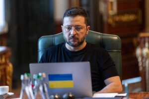 Zełenski zwołał posiedzenie o ochronie infrastruktury energetycznej i wzmocnieniu obrony powietrznej po rosyjskich atakach na Ukrainę.