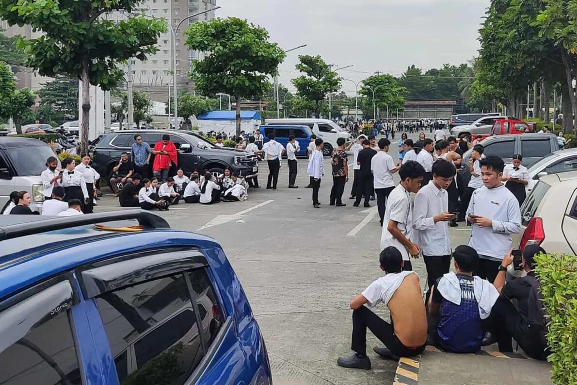 Filipiny trzęsienie ziemi 7,6 w Davao Oriental. PHIVOLCS ostrzegł przed tsunami do 3 metrów i zarządził ewakuację mieszkańców wybrzeża.