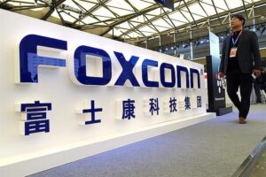 Foxconn osiągnął rekordowe przychody w trzecim kwartale 2025 roku dzięki silnemu popytowi na produkty AI, choć wynik był poniżej prognoz rynku.