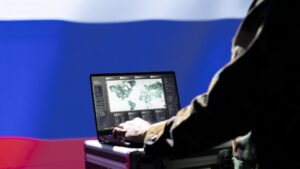 Polska stała się celem największego w historii ataku dezinformacyjnego po wtargnięciu rosyjskich dronów. Eksperci mówią o wojnie hybrydowej Moskwy.
