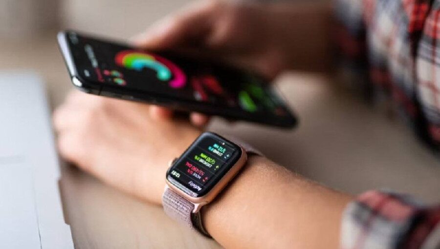 Black Week 2025: Najlepsze oferty na smartwatche. Apple Watch 10, Garmin Vivoactive 5, Xiaomi Smart Band. Sprawdź obniżki do 22% i fakty o cenach.