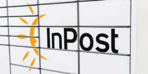 Paczkomaty InPost konsekwentnie zwiększają dostępność. Firma, posiadająca już 28 000 urządzeń w Polsce, rozpoczyna instalacje w strefach 24/7 banku BNP Paribas. Sprawdź lokalizacje.
