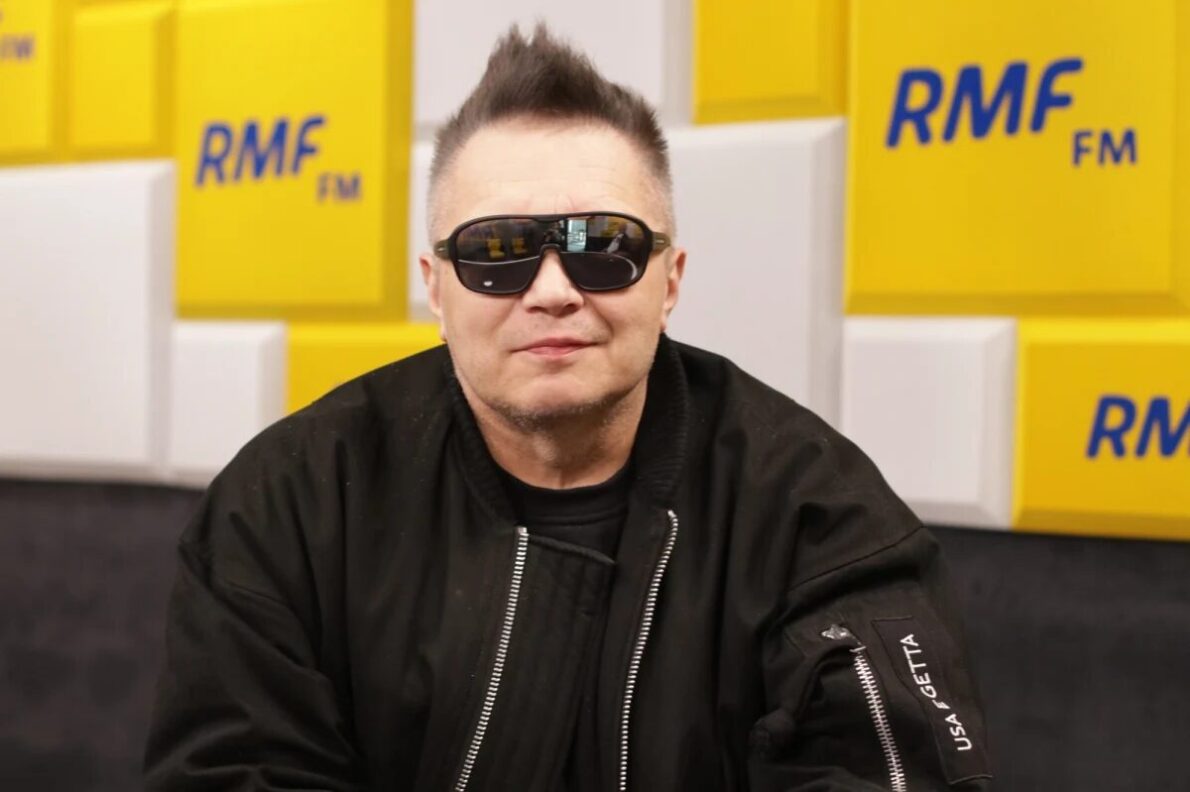 Muniek Staszczyk o kulisach odejścia Sidneya Polaka i Jana Benedeka z T.Love. Lider zespołu szczerze o bolesnych decyzjach, wierze katolickiej i znaczeniu Bożego Narodzenia.