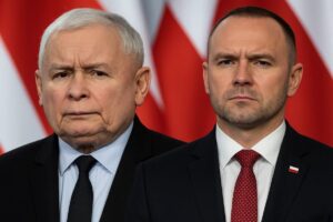 Konflikt Nawrocki-Tusk zaostrza się, prezydent wetuje ustawy. Ekspert ocenia, że Jarosław Kaczyński traci pozycję lidera obozu na rzecz Karola Nawrockiego. Sondaże: PiS traci.